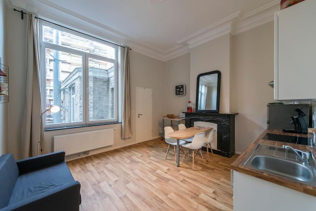 Joli Appartement 2 Chambres A Льєж Екстер'єр фото
